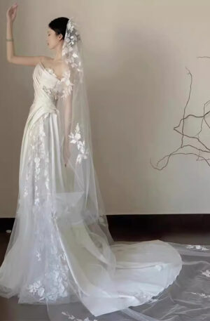 Satin Lace Wedding Veil Tube Top Fishtail Wedding Dress